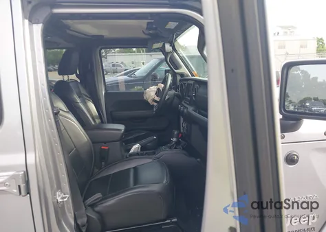 2018 Jeep Wrangler Unlimited Sahara из США, поврежденный, VIN 1C4HJXEG7JW107589